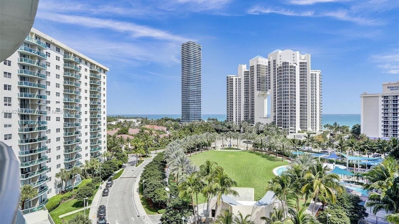 Photo of Others in Aventura