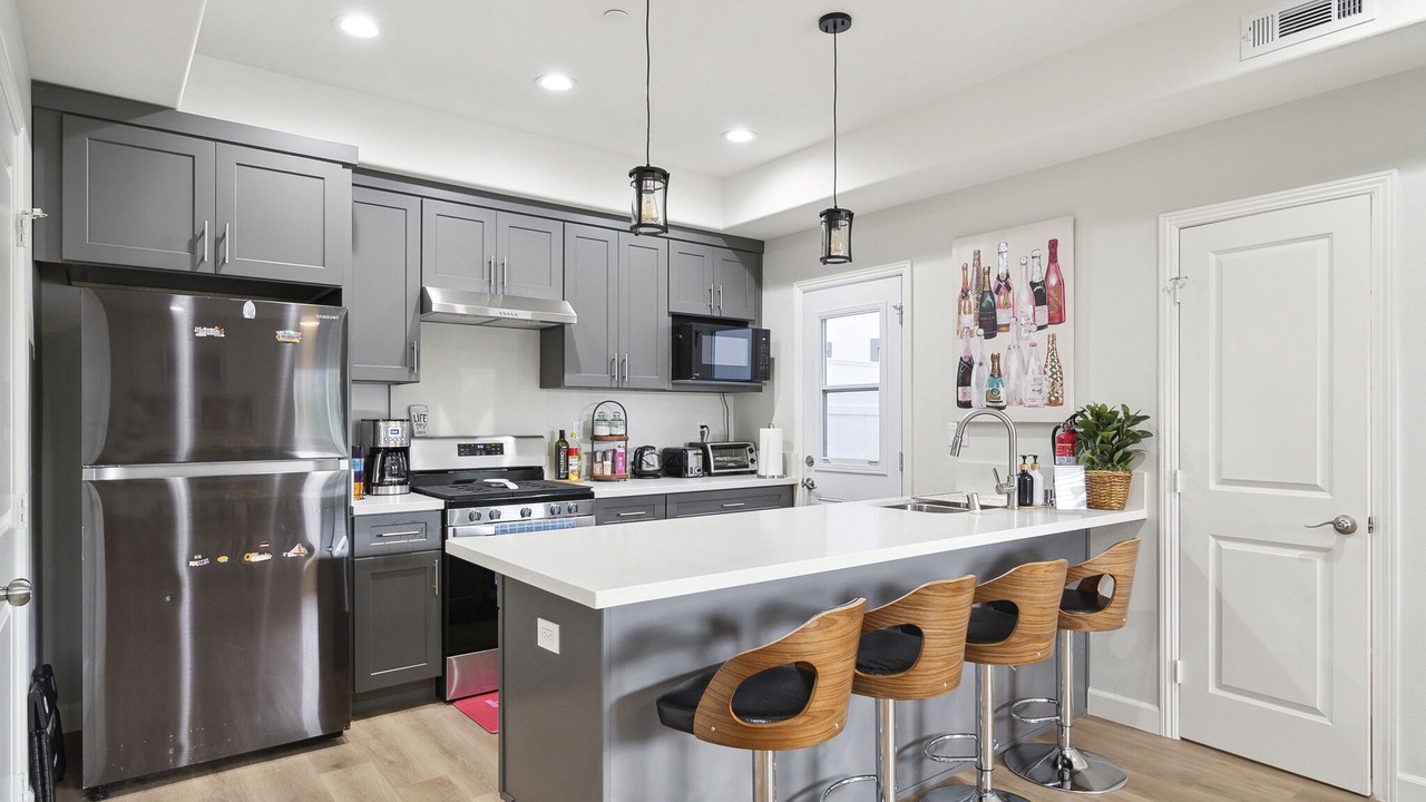 Photo of Kitchen in Midway City