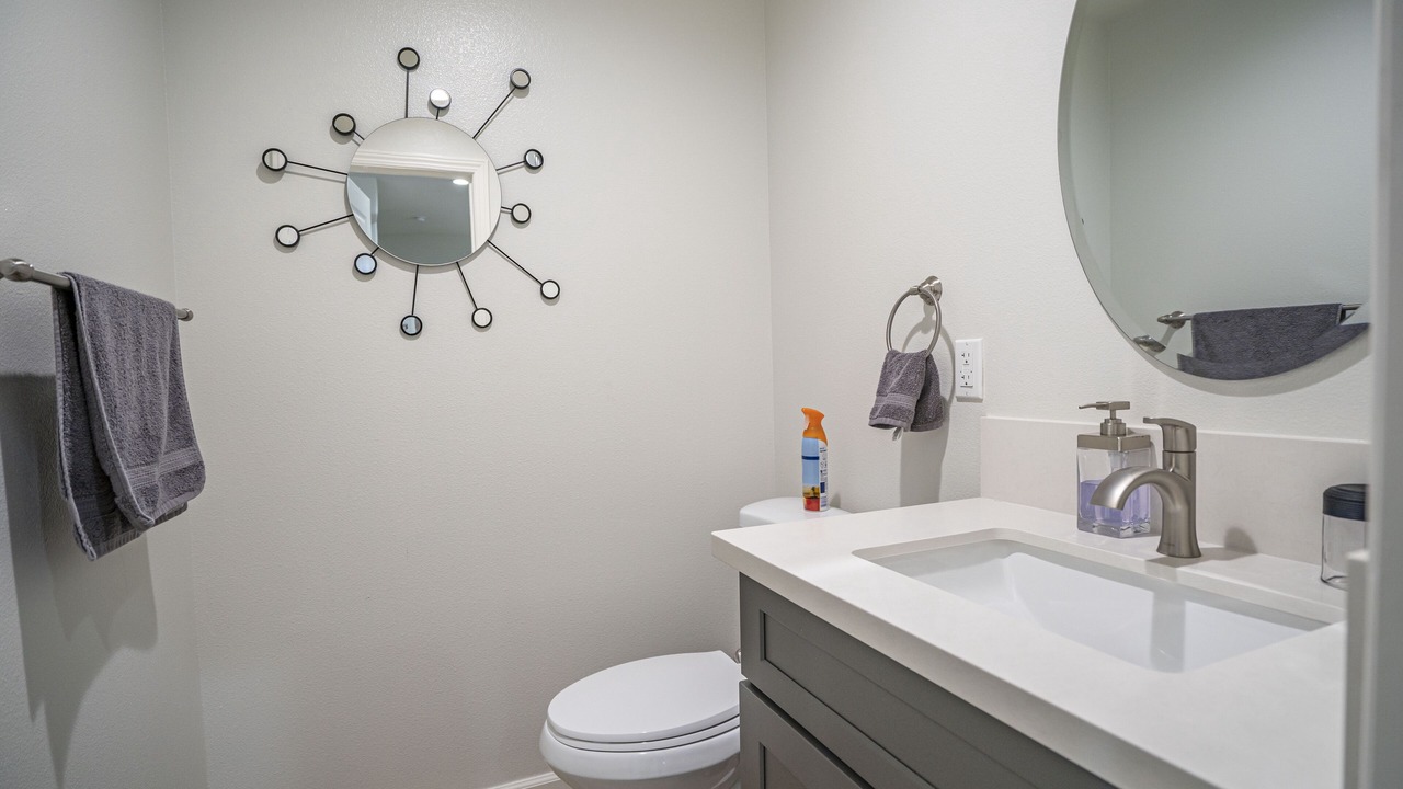 Photo of Bathroom in Midway City