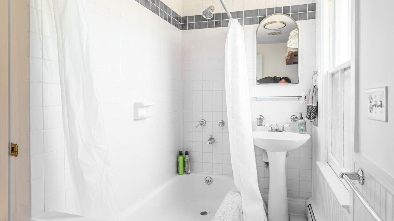Photo of Bathroom in Firthcliffe