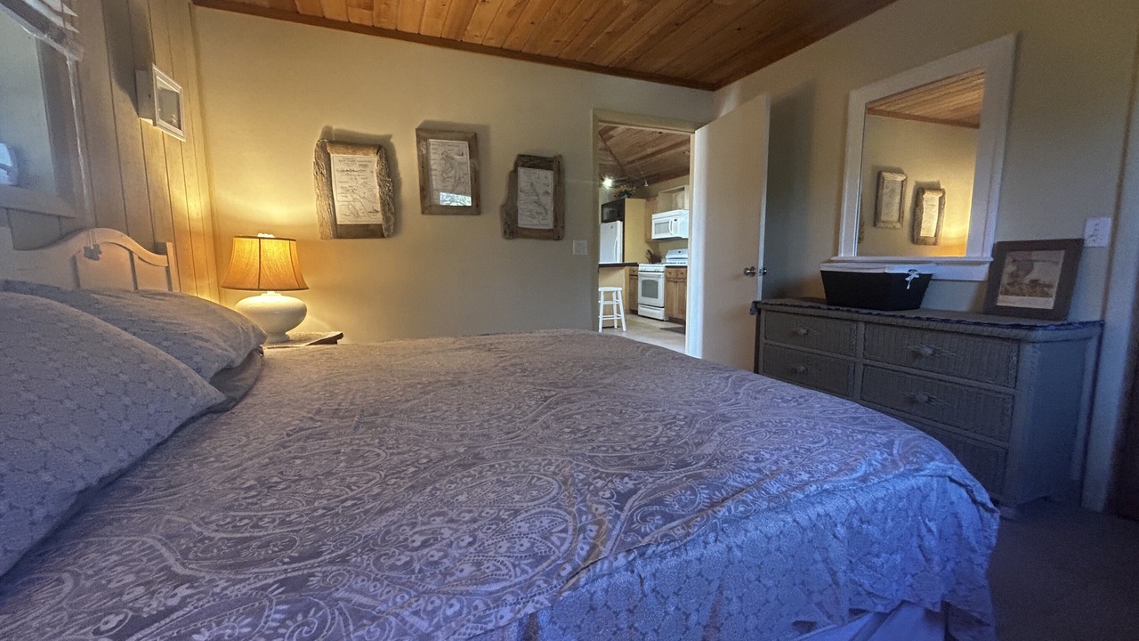 Photo of Bedroom in Morris Settlement