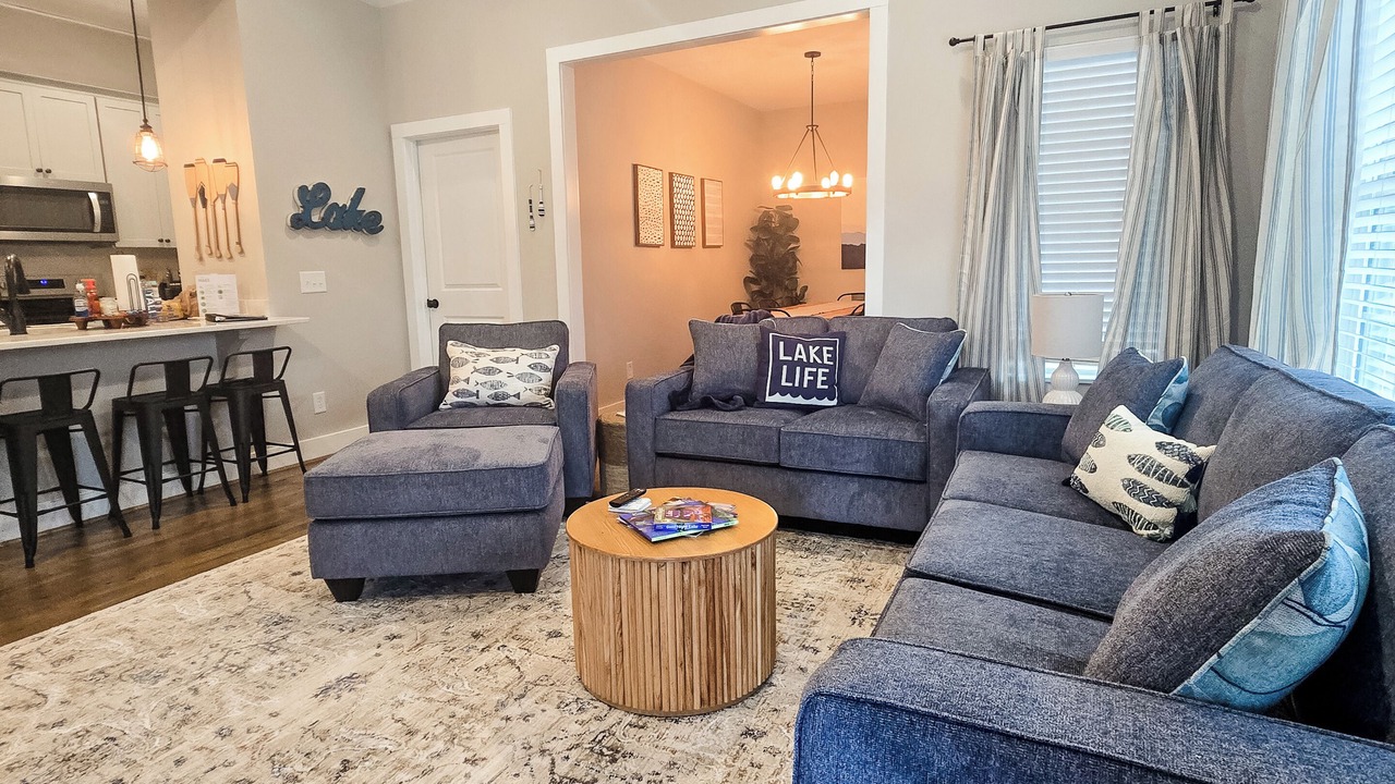 Photo of Livingroom in Tallassee