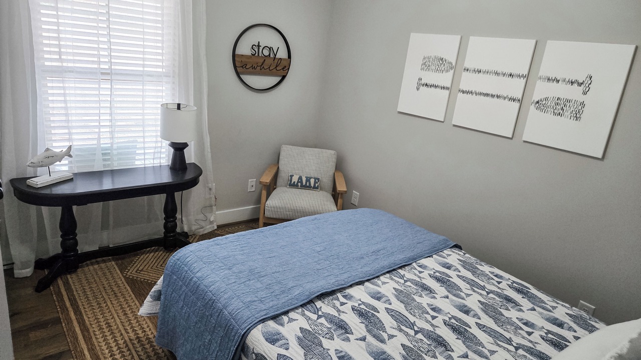 Photo of Bedroom in Tallassee