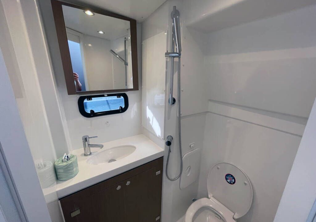 Photo of Bathroom in Lubbers Quarters Cay