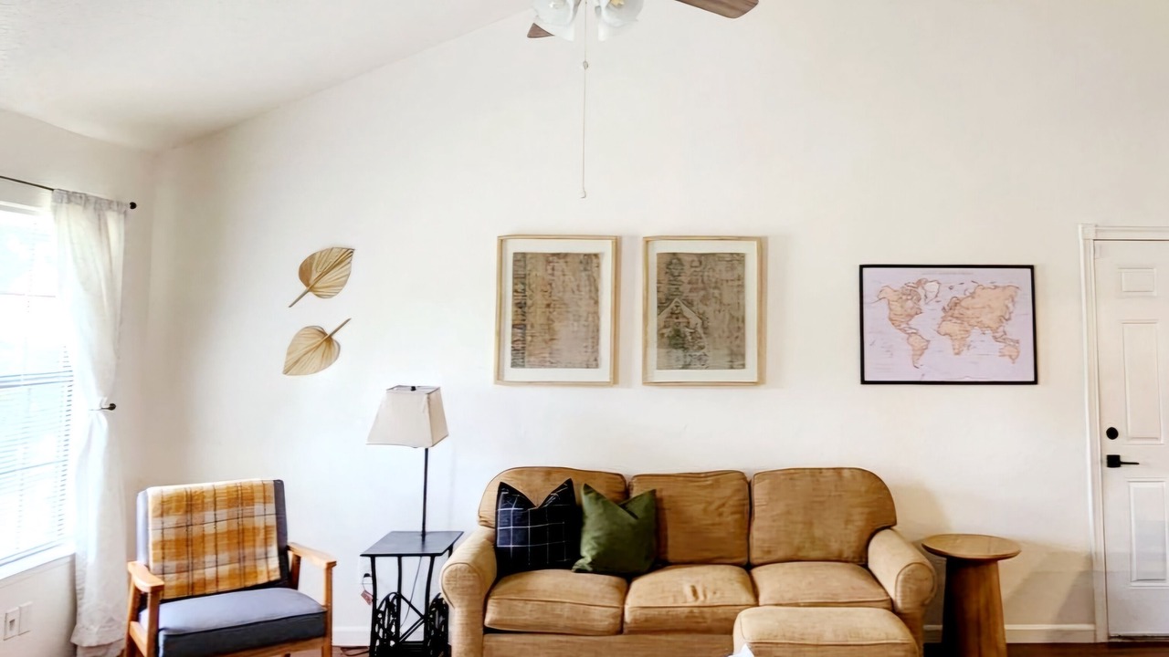 Photo of Livingroom in Turlock