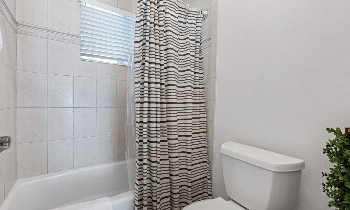 Photo of Bathroom in Hendricks and Venice Isles