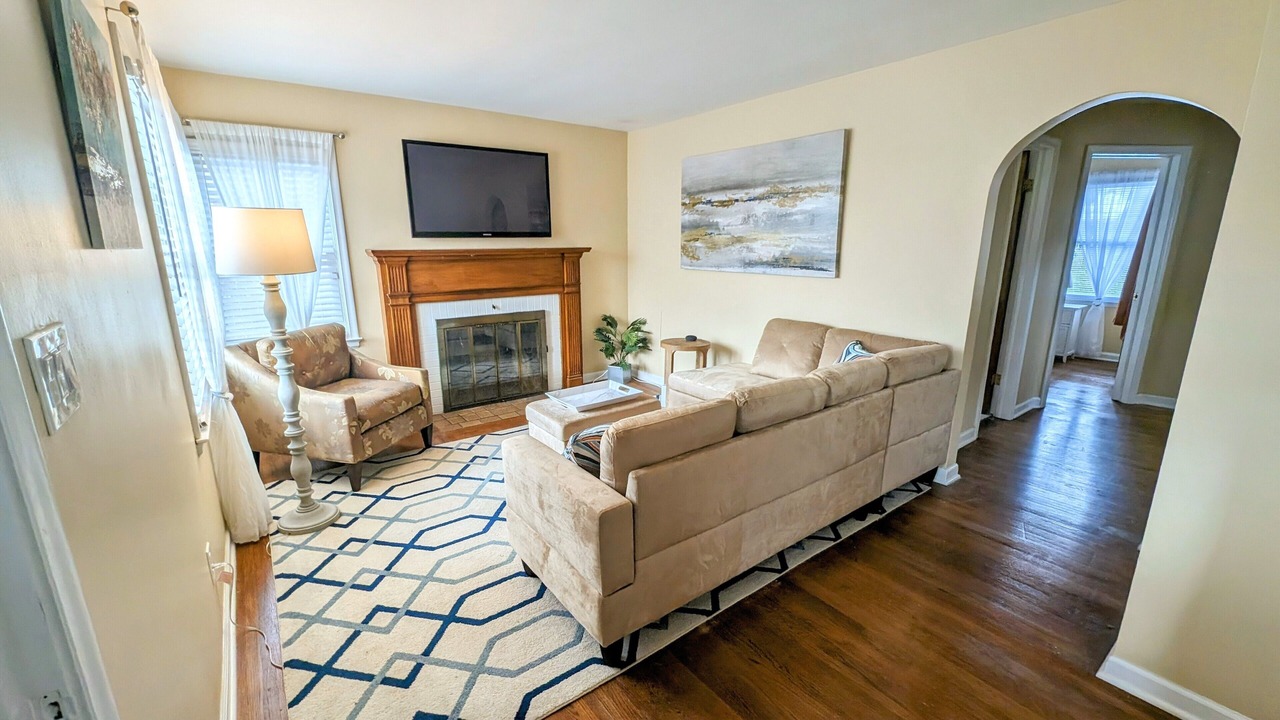Photo of Livingroom in Eggertsville