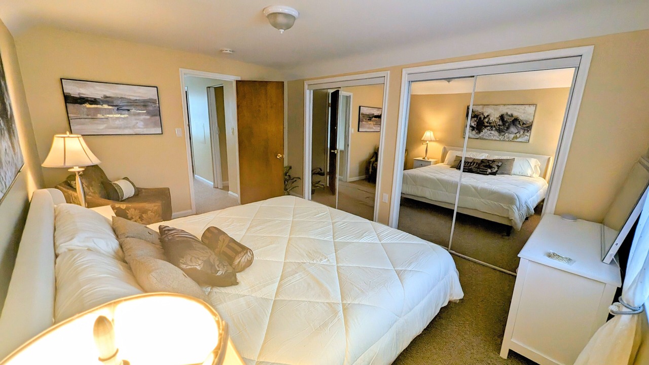 Photo of Bedroom in Eggertsville