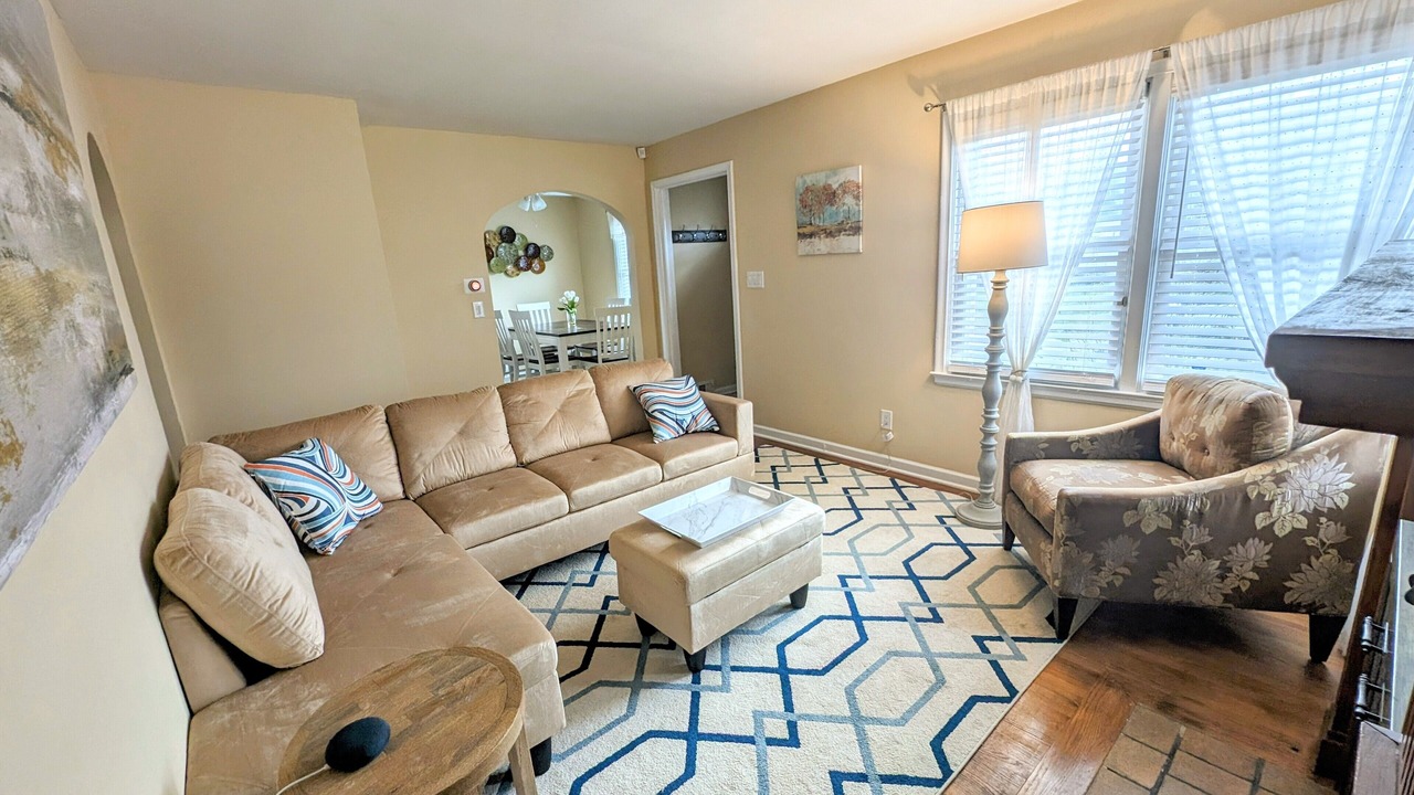 Photo of Livingroom in Eggertsville