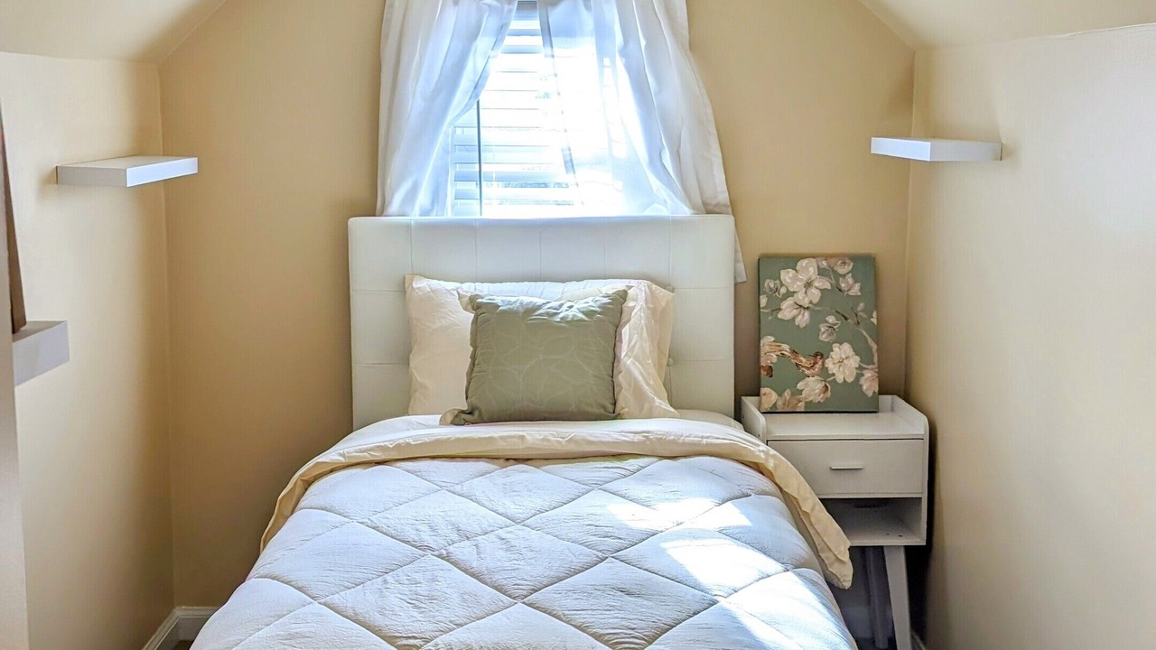 Photo of Bedroom in Eggertsville
