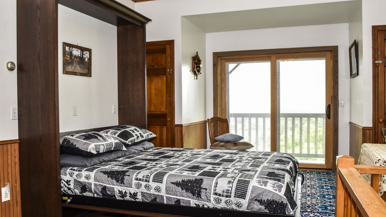 Photo of Bedroom in Prattsburgh