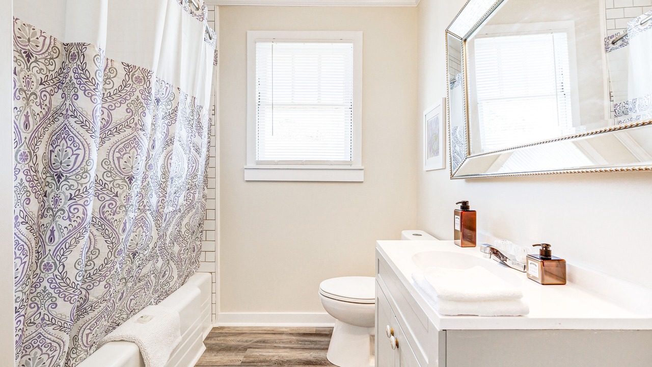 Photo of Bathroom in Grove Hill