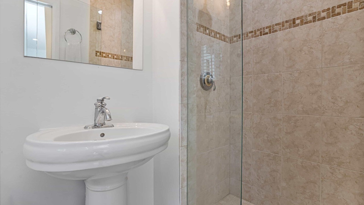 Photo of Bathroom in Birch Park Finger Streets