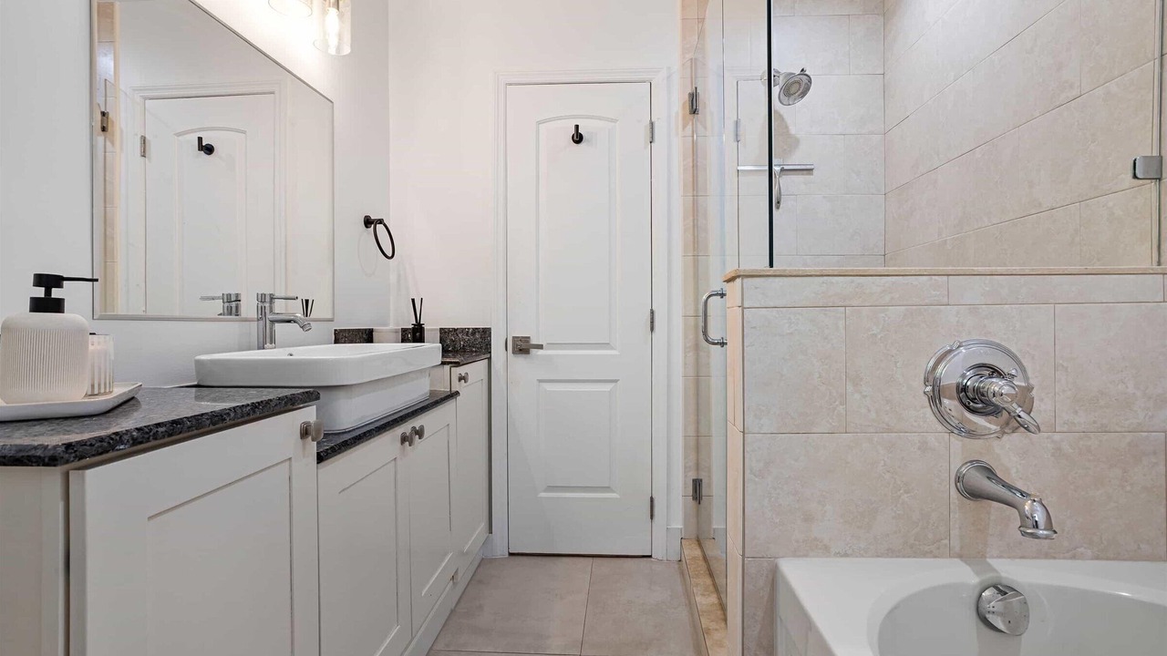 Photo of Bathroom in Birch Park Finger Streets