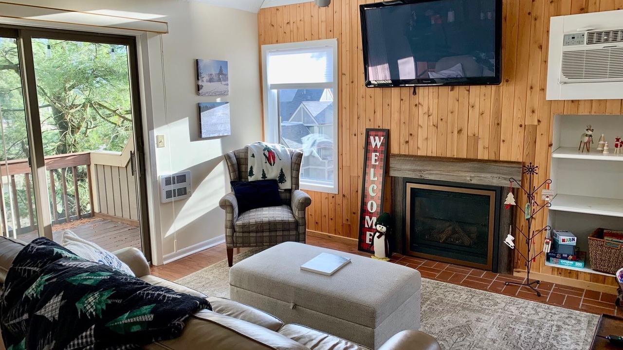 Photo of Livingroom in Clymer