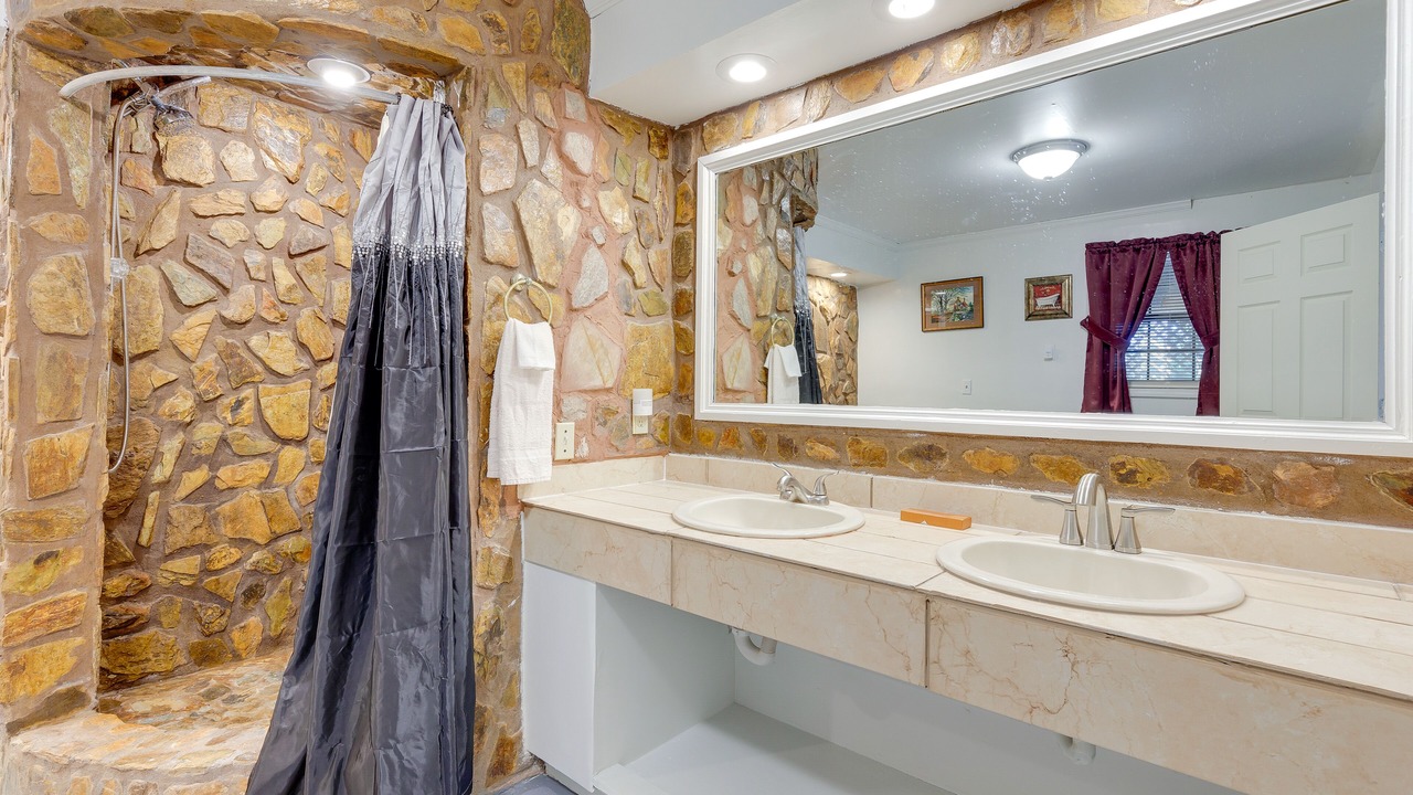 Photo of Bathroom in Jackson