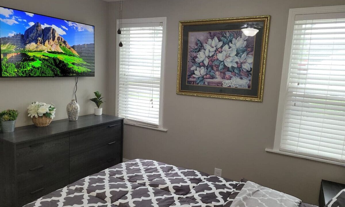 Photo of Bedroom in West Seneca