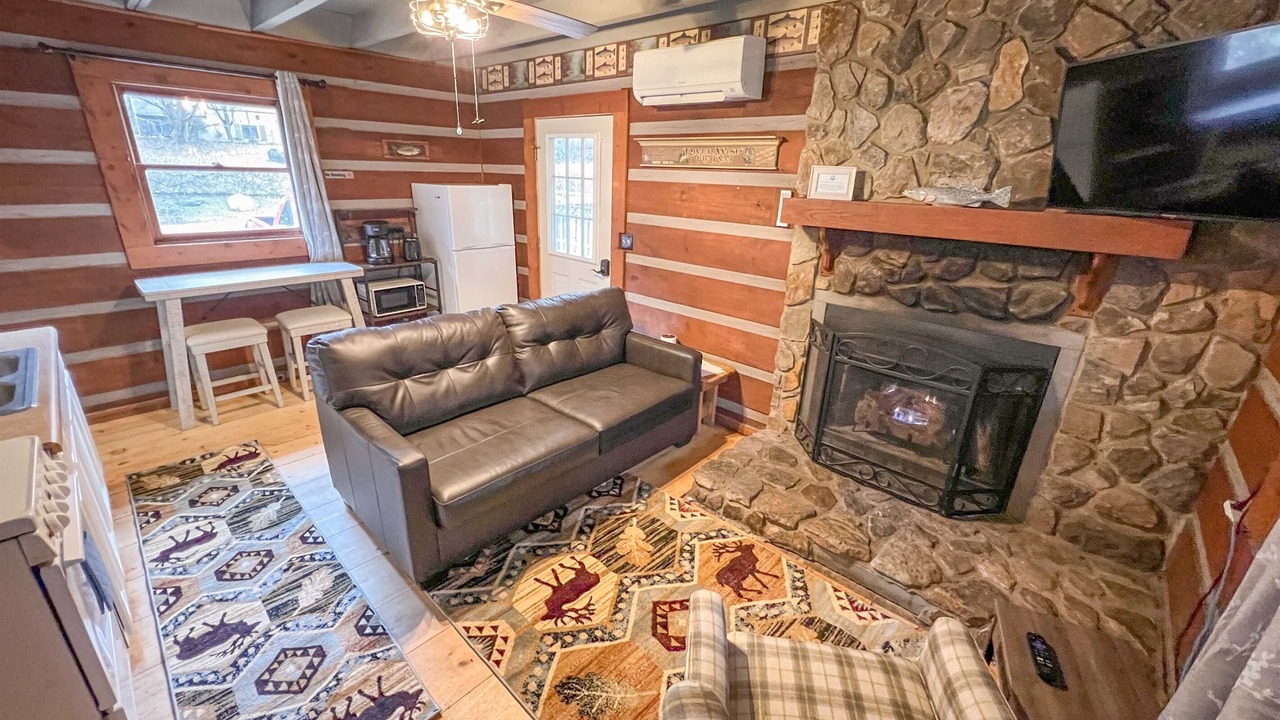 Photo of Livingroom in Cherokee