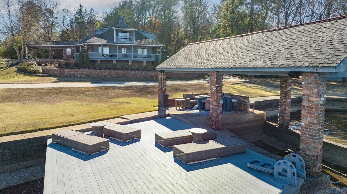 Photo of Outdoor in Northport
