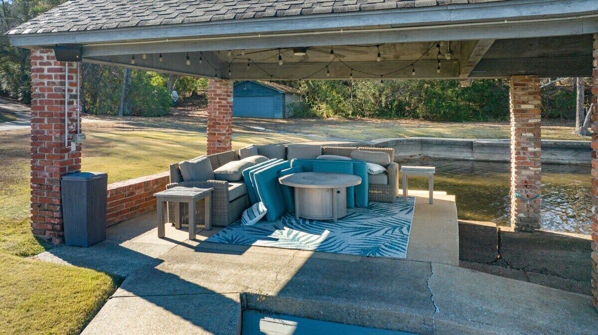 Photo of Patio Balcony in Northport
