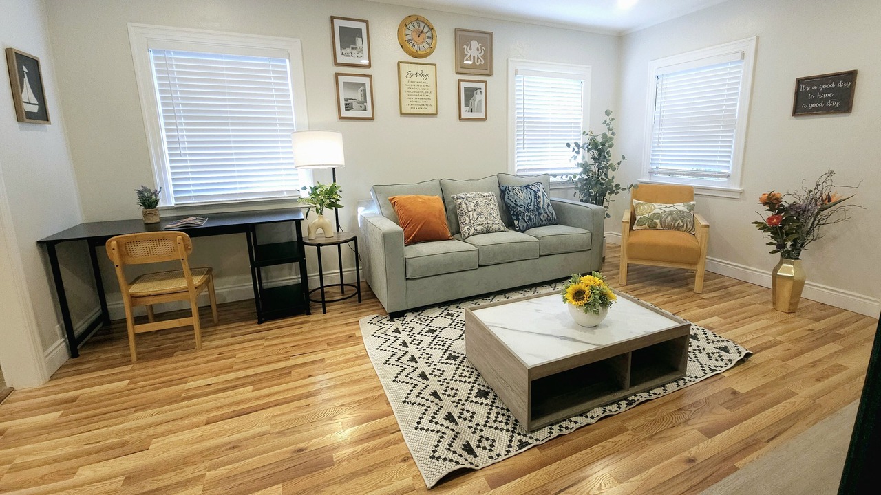 Photo of Livingroom in Pasadena