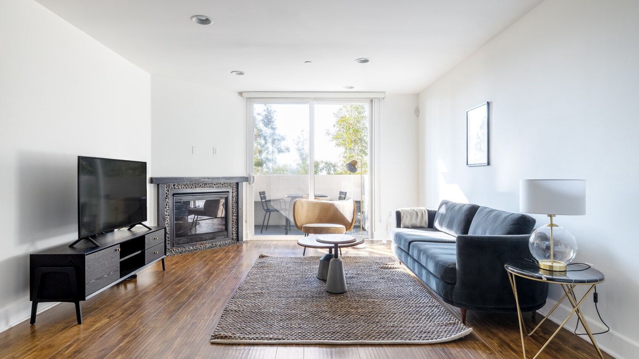 Photo of Livingroom in Melrose