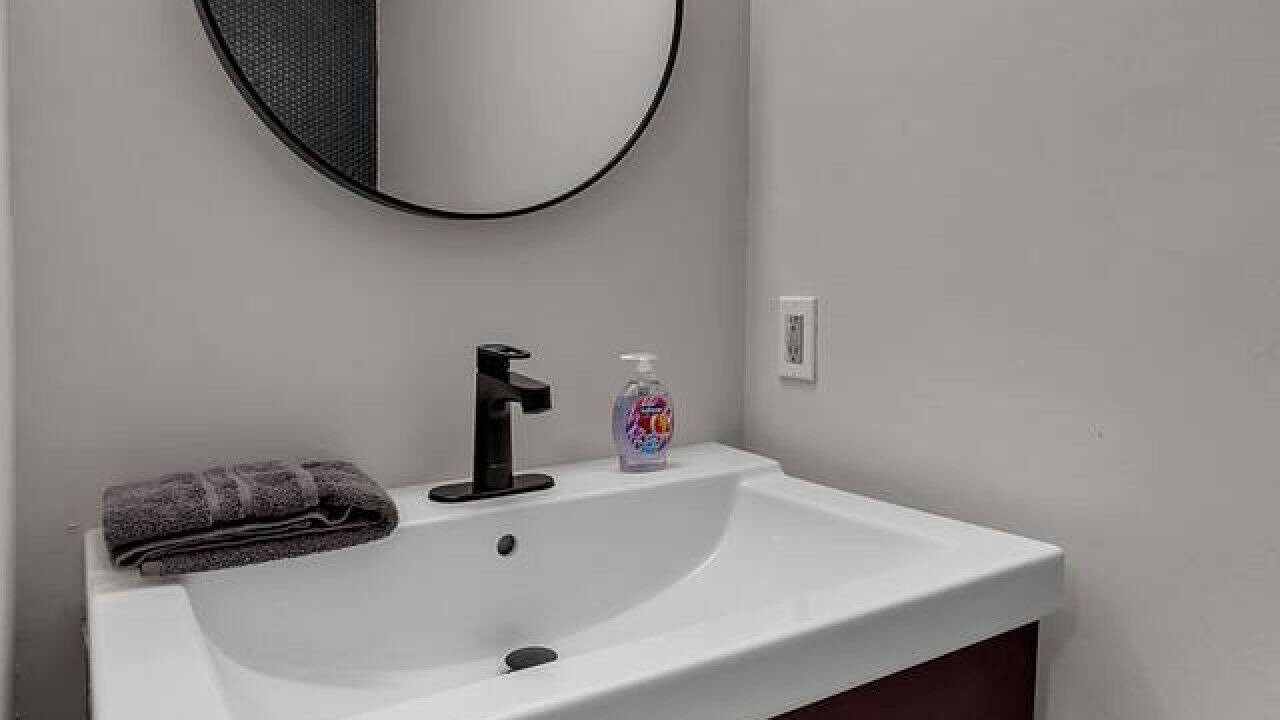 Photo of Bathroom in Willert Park