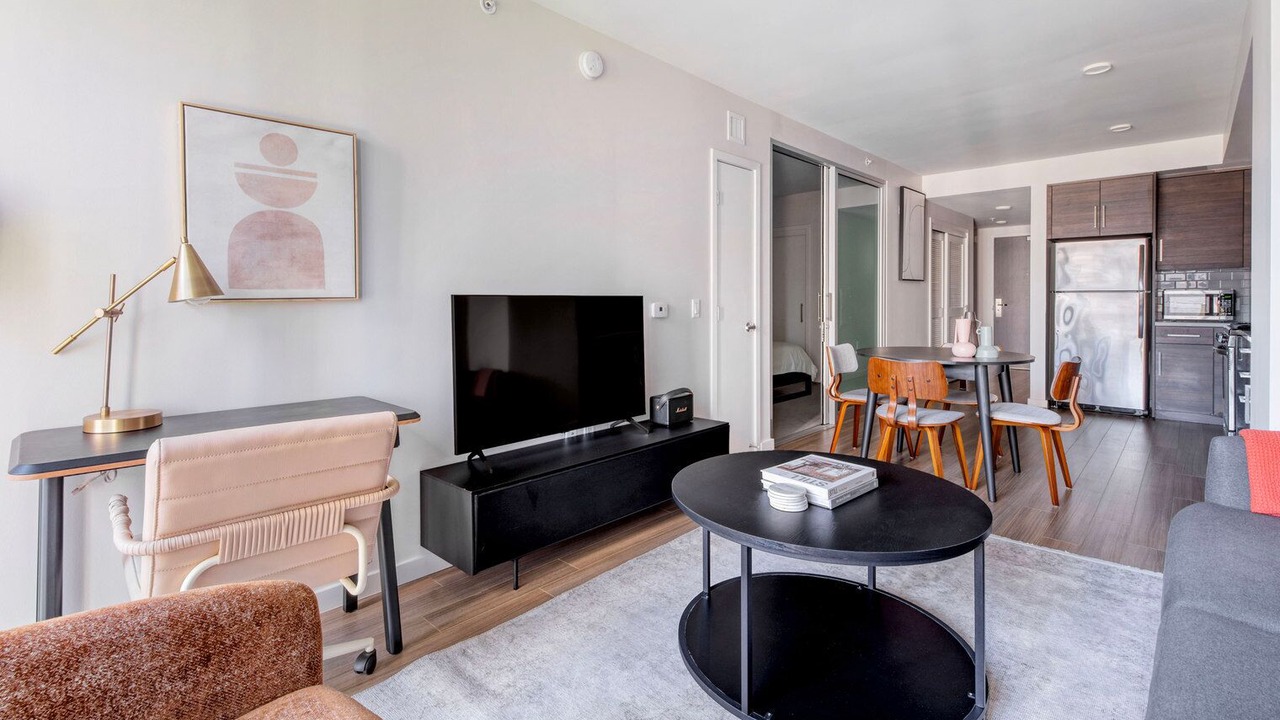 Photo of Livingroom in Civic Center