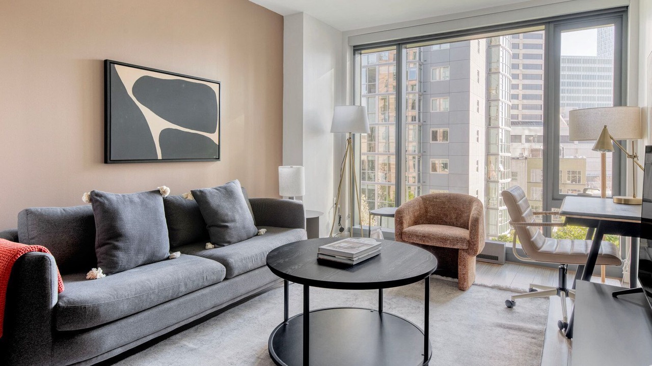Photo of Livingroom in Civic Center