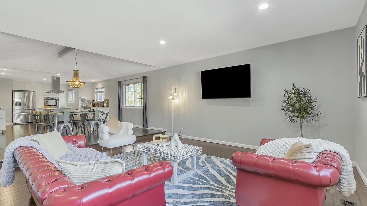 Photo of Livingroom in Northside