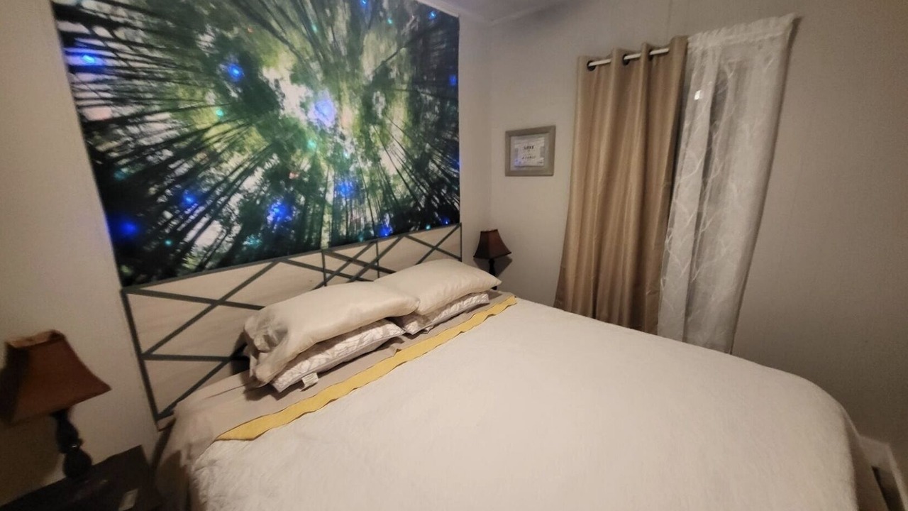 Photo of Bedroom in Jamestown