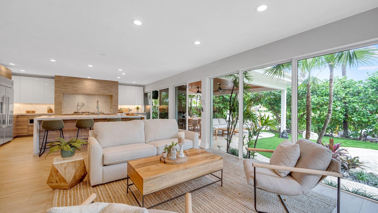 Photo of Others in Poinsettia Heights