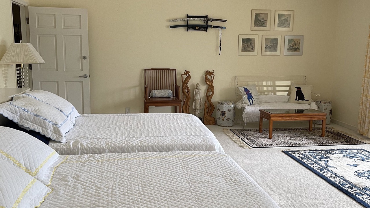 Photo of Bedroom in Bahamia West