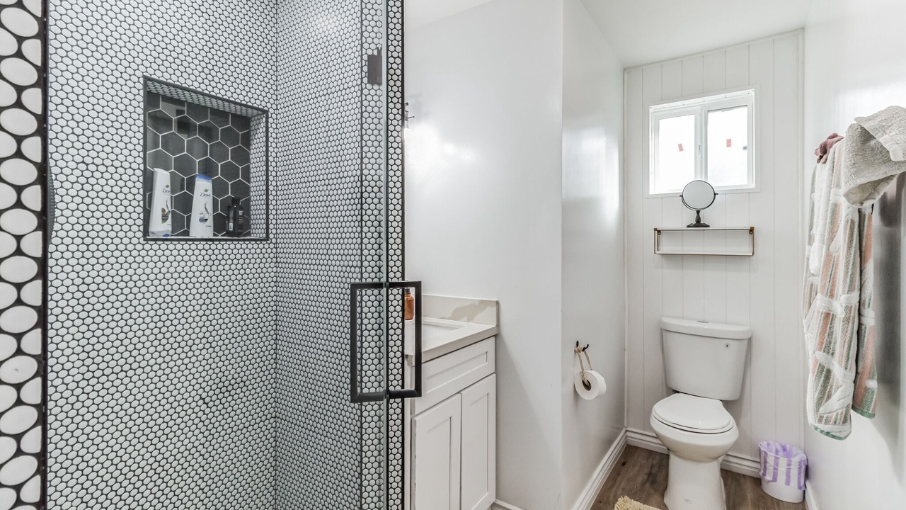 Photo of Bathroom in Palmdale