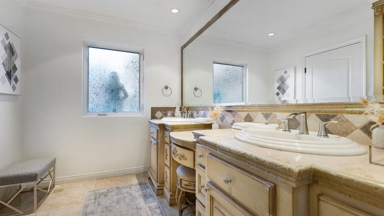 Photo of Bathroom in Woodland Hills