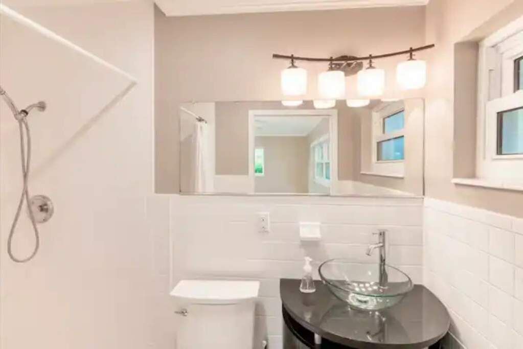 Photo of Bathroom in Survey Creek
