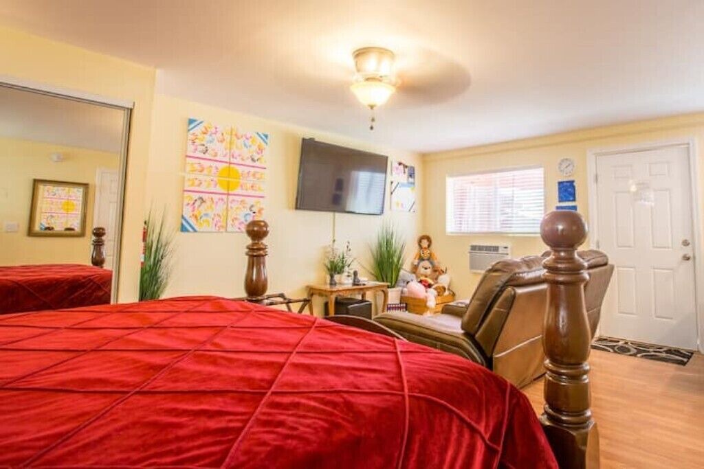 Photo of Bedroom in Thousand Oaks