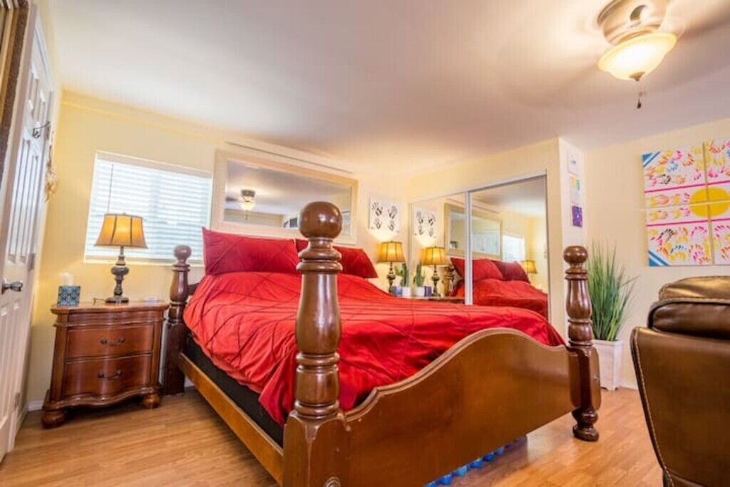 Photo of Bedroom in Thousand Oaks