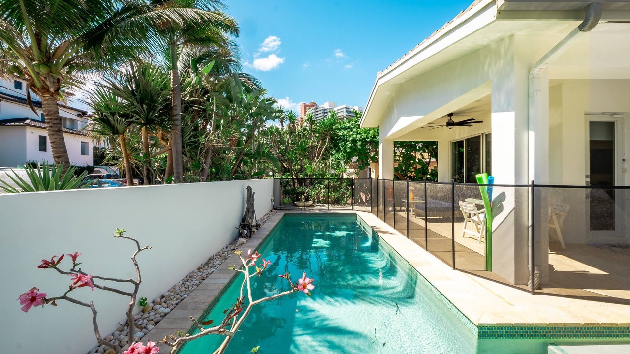 Photo of Outdoor in Dolphin Isles