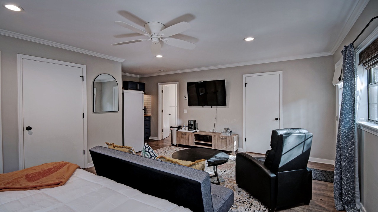 Photo of Bedroom in Tougaloo