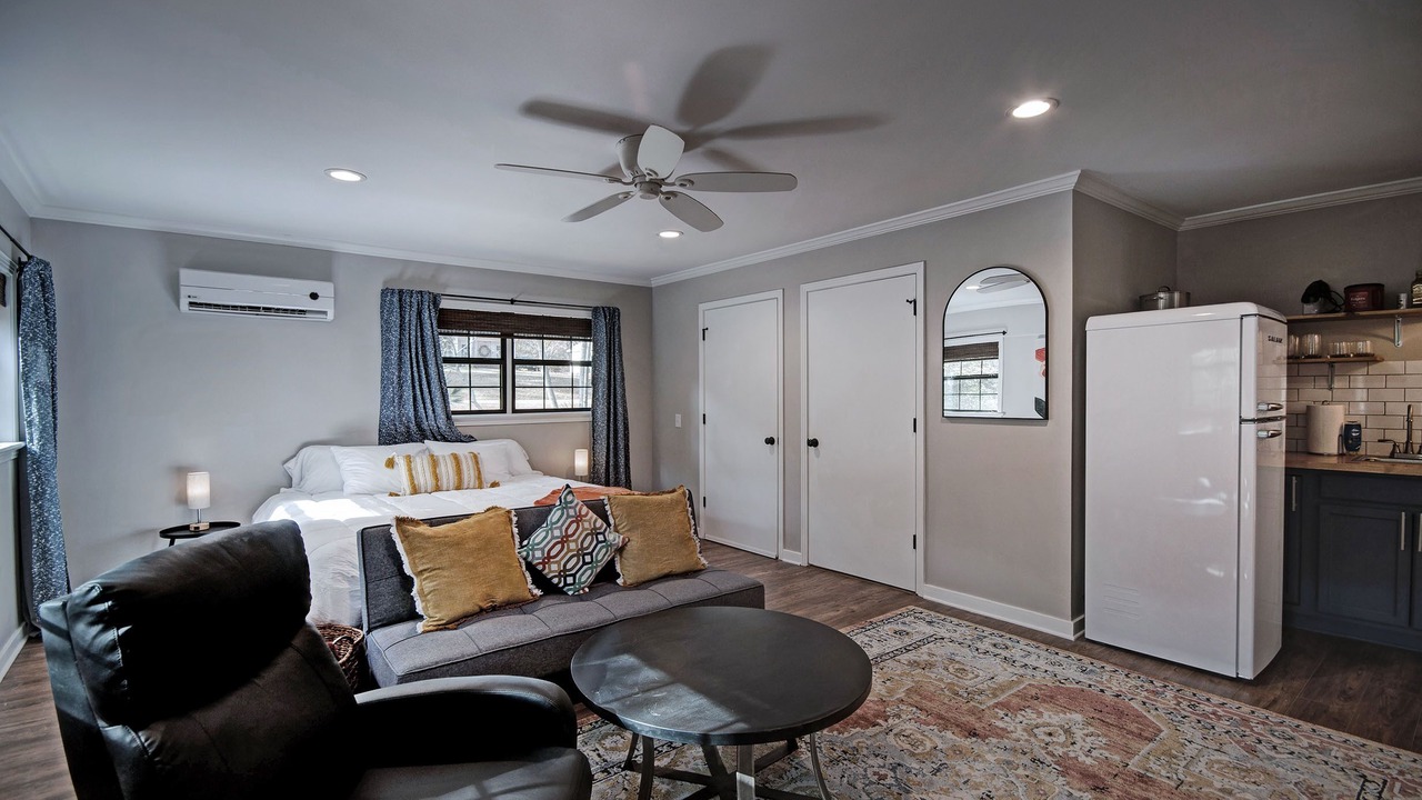 Photo of Bedroom in Tougaloo