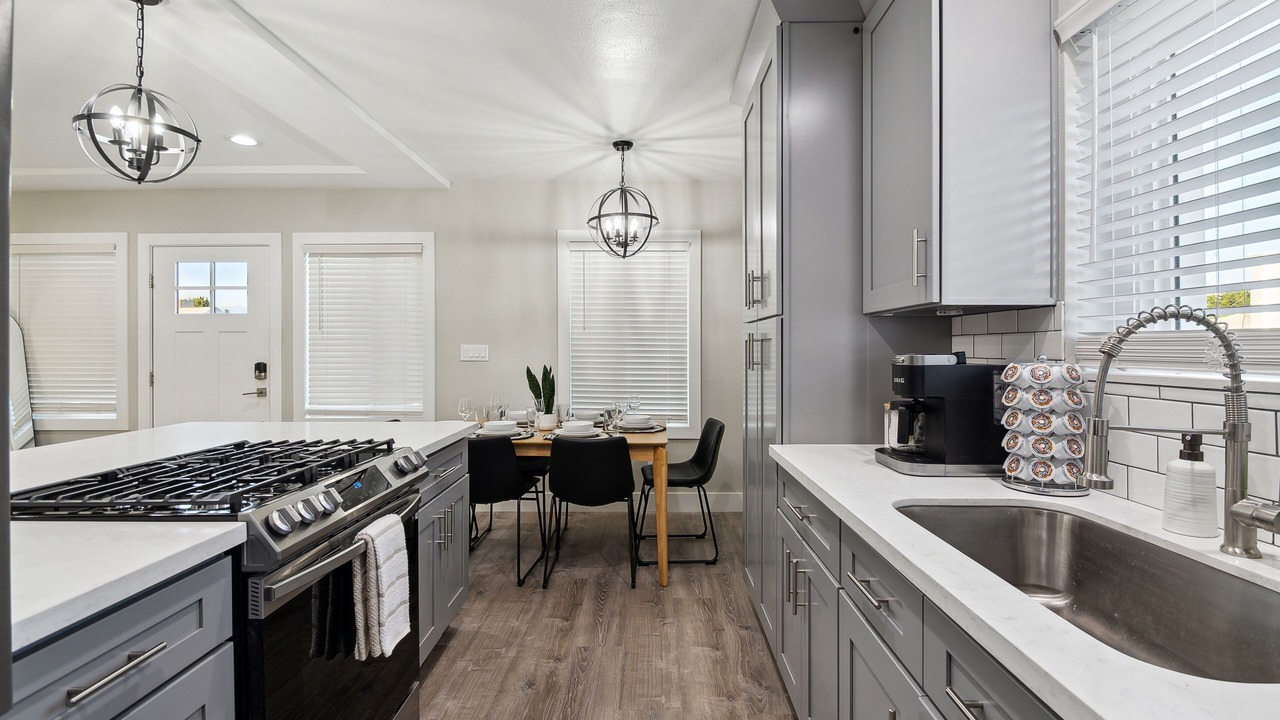 Photo of Kitchen in Valley Glen