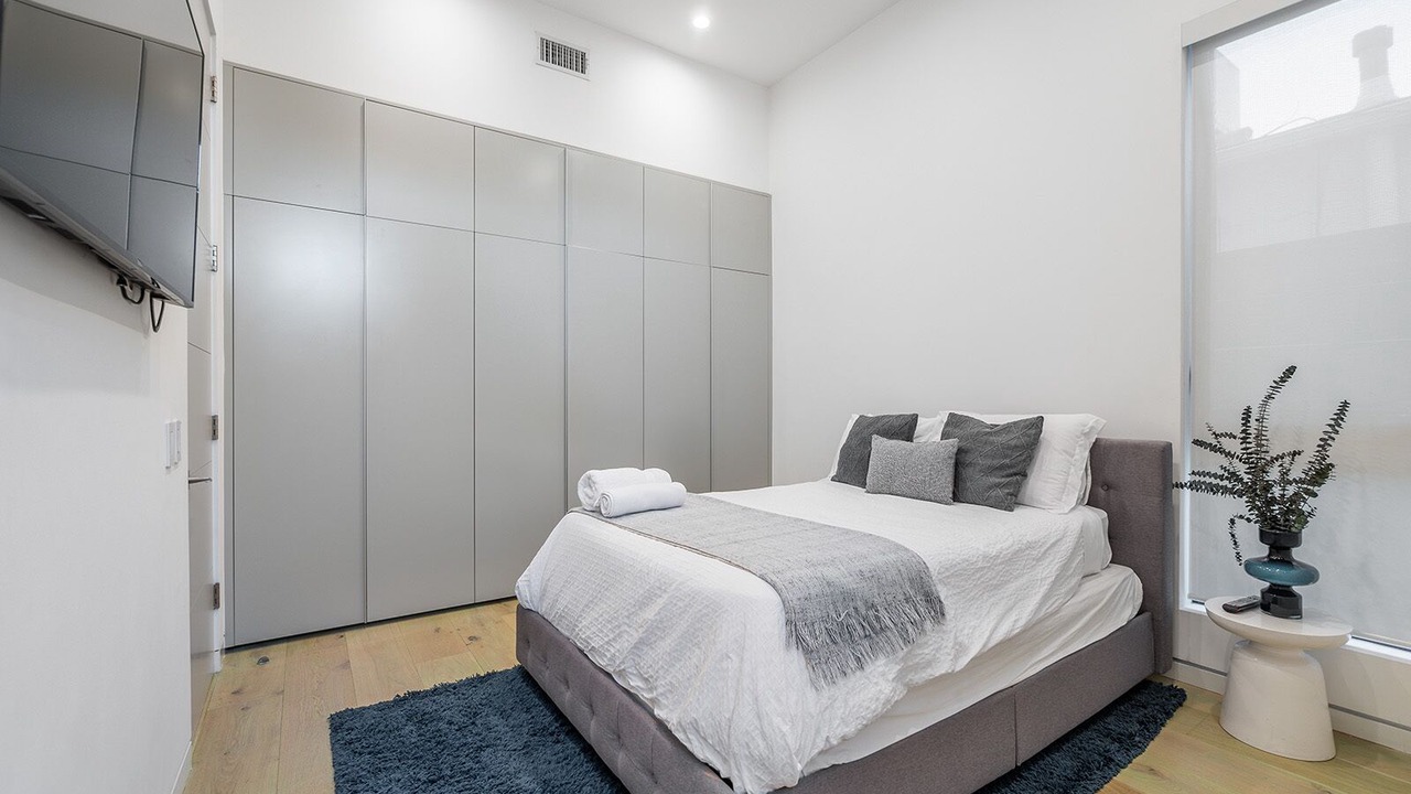 Photo of Bedroom in La Brea