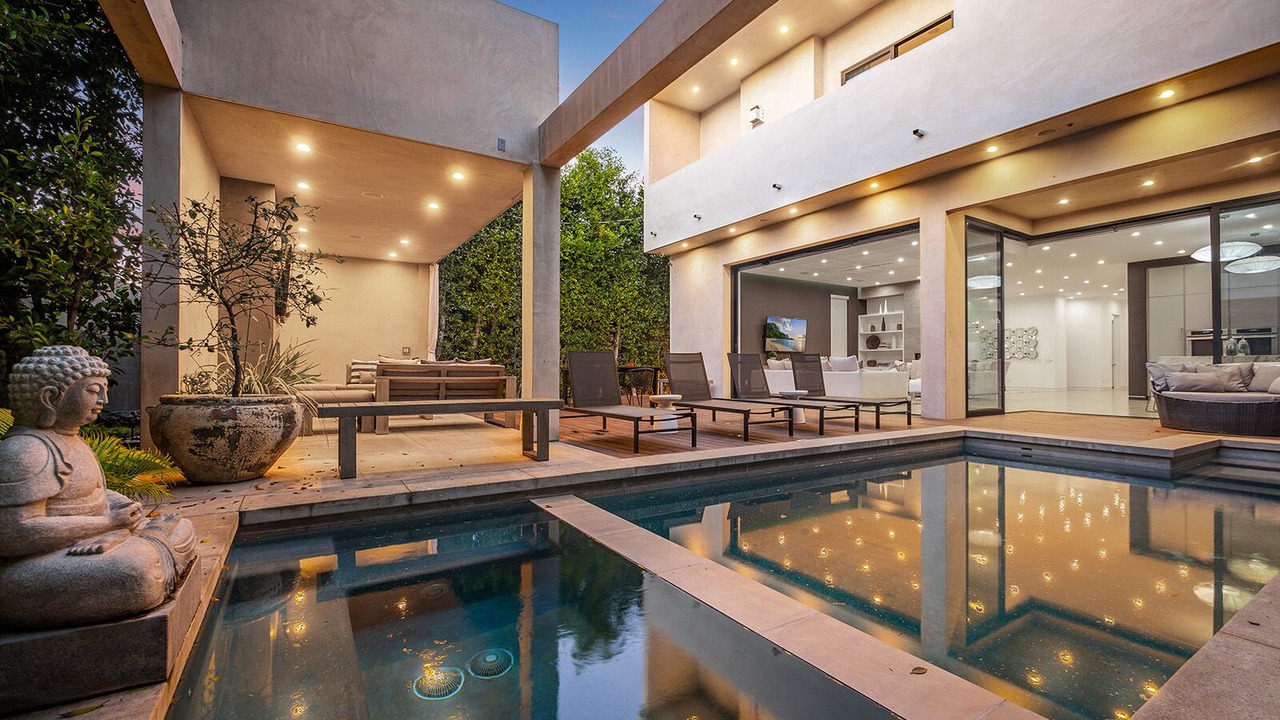 Photo of Outdoor in La Brea