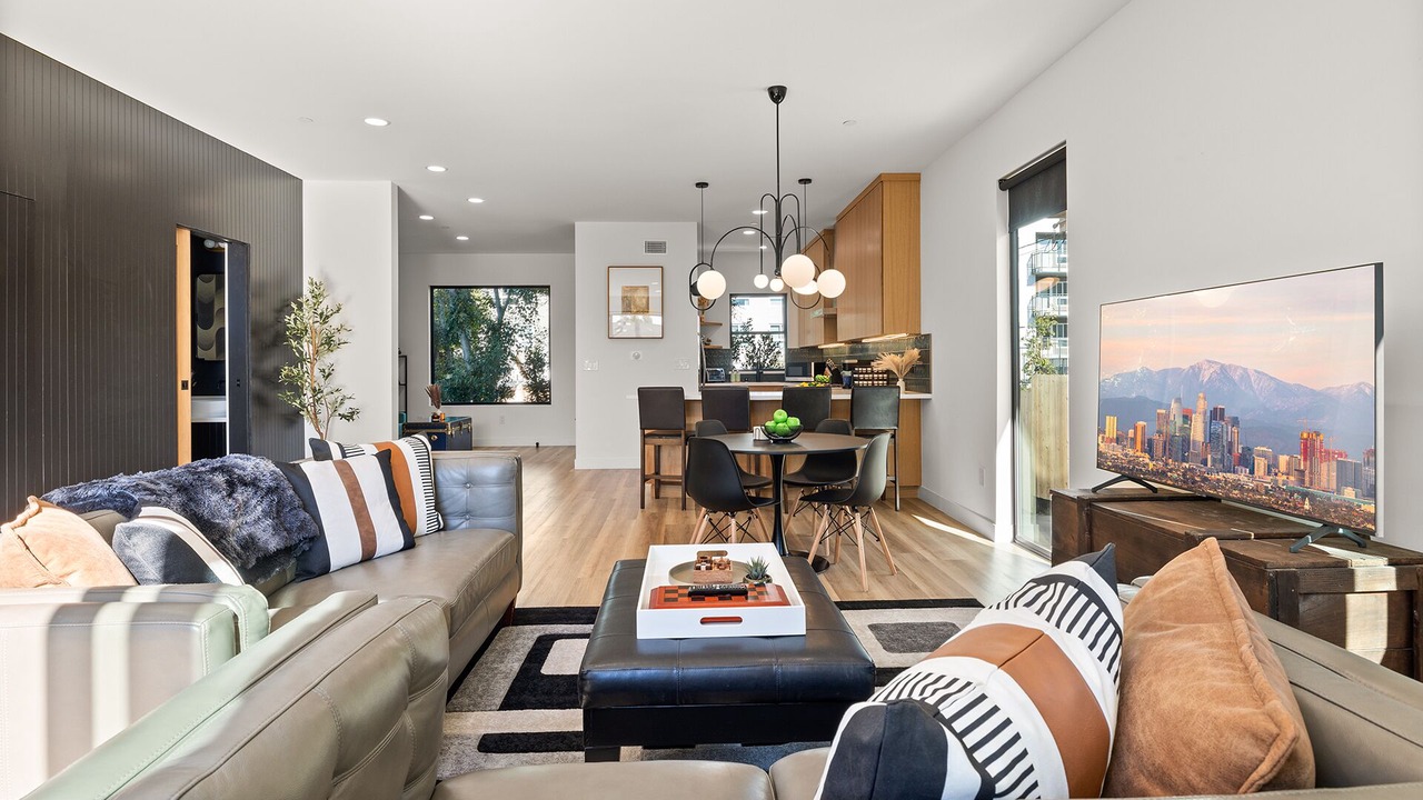 Photo of Livingroom in Historic Filipinotown