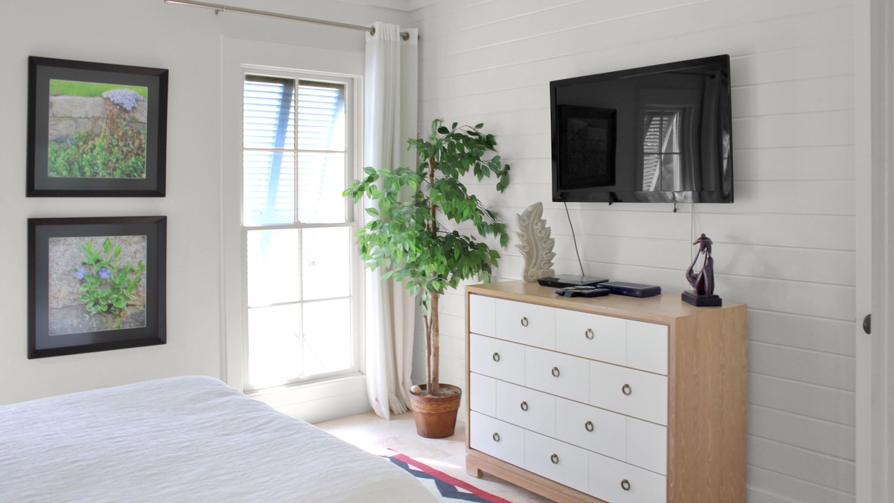 Photo of Bedroom in Schooner Bay