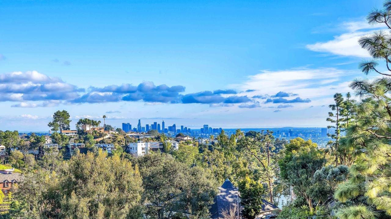 Photo of Others in Hollywoodland