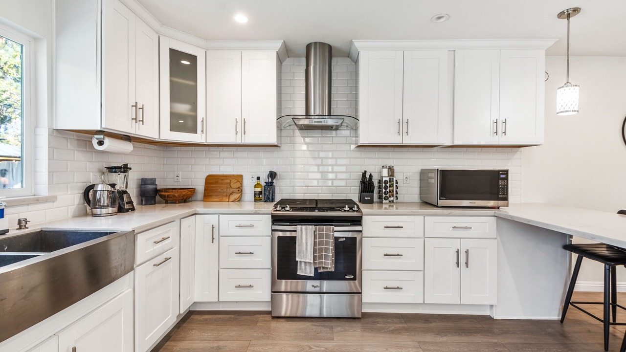 Photo of Kitchen in Encino