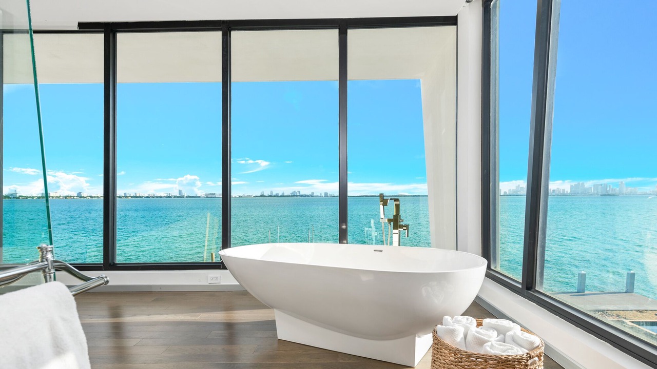 Photo of Bathroom in North Bay Village