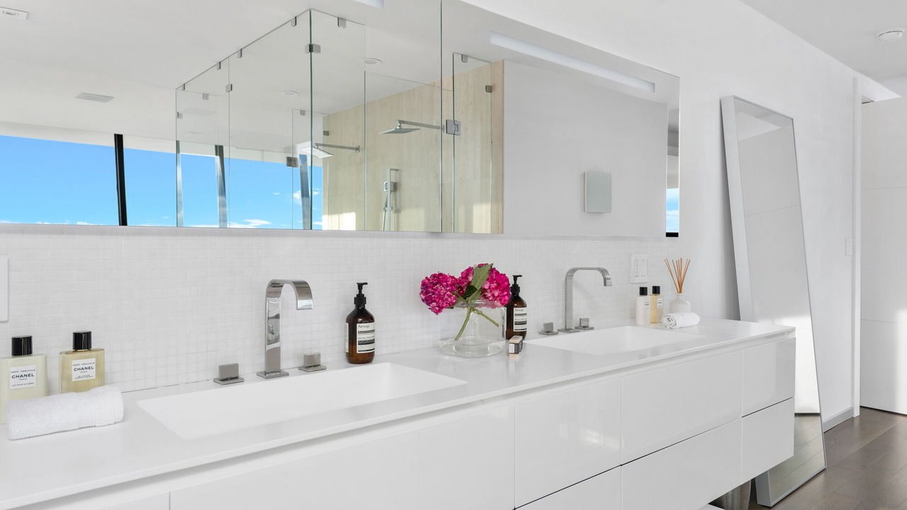 Photo of Bathroom in North Bay Village